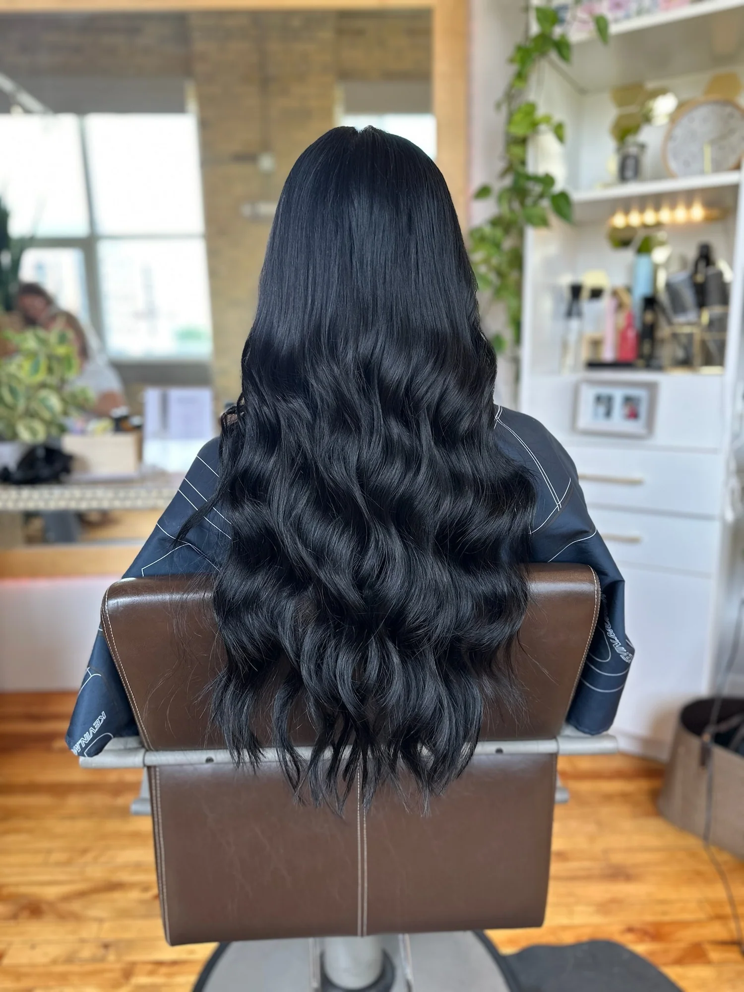 Long Jet Black Waves
